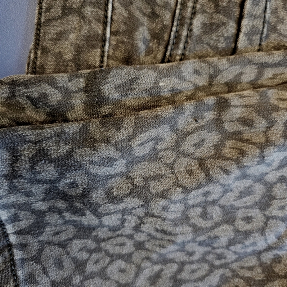 DG2 by Diane Gilman “Jean Queen” Leopard Print Skinny Jeans – Size 14 - Picture 7 of 7